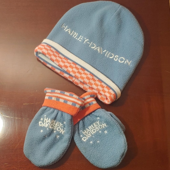 Harley-Davidson Other - Harley-Davidson hat and mittens!